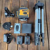 تراز لیزری نورسبز شارژی با لوازم INTIMAX