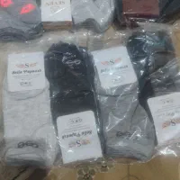 جوراب مردانه و زنانه به فروش میرسد