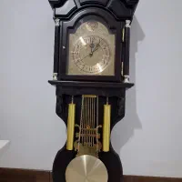 ساعت دیواری چوبی کلاسیک