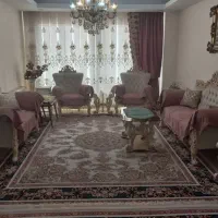 ۹۵ متری/خوش نقشه/فول امکانات/املاک علیزاده