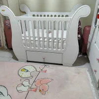 تخت و کمد کودک