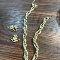 گردنبند و گوشواره