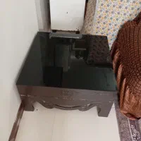 فروش میز و دو عدد گل میز شیشه ای