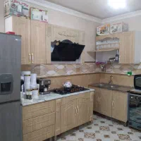 فنی کار ساختمان ونصب کابینت اشپزخانه