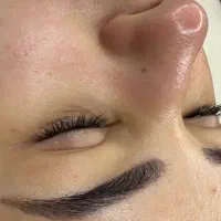 آرایشگاه تخصصی زنانه پاکسازی/کاشت ناخن/آرایش دائم