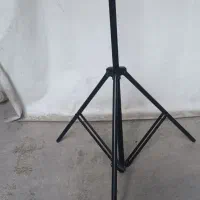 پایه دوربین و نور