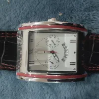ساعت اورجنال و بدنه فلزی زده اب