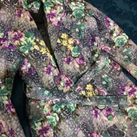 بارونی تمیز و زیبا دارای دو جیب و کمربند قیمت۳۵۰|لباس|ساری, |دیوار