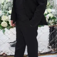 کت و شلوار به همراه پیراهن