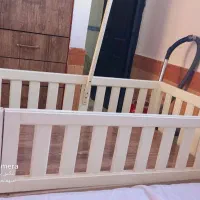 تخت نوزاد|تخت و صندلی بچه|بیرجند, |دیوار