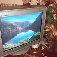 مانیتور مونیتور سامسونگ قدیمی مناسب دوربین|قطعات و لوازم جانبی رایانه|همدان, |دیوار