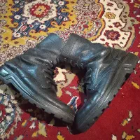 پوتین سربازی|کیف، کفش، کمربند|ابریشم, |دیوار