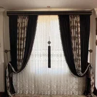 پرده قهوه‌ای شیک و سالم در حد نو|پرده، رانر، رومیزی|آبیک, |دیوار