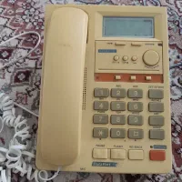 تلفن رو میزی
