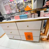 فروش ویترین فروشگاه به صورت یکجا|فروشگاه و مغازه|آستارا, |دیوار