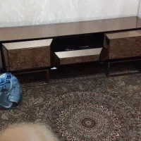 میزمیز تلوزیون نو سالم مناسب جهیزیه بهعلت مهاجرت
