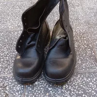 یک جفت پوتین تمام جرم