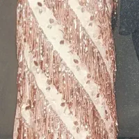 لباس مجلسی سایز ۴۴ تا شاید ۵۰ میخوره