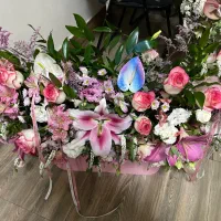 سبد گل لوکس با قیمت استثنایی