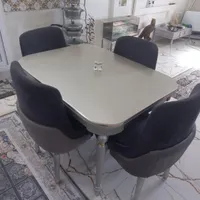 میز ناهار خوری