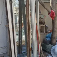 چهار چوب با درب تمام شیشه