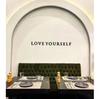 کار در کافه رستوران