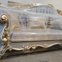 مبل زرین