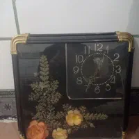 مرغ عشق و ساعت دیواری