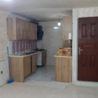 آپارتمان همکف کاملا تمیز
