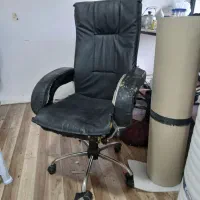 3 عدد صندلی چرخدار در حد نو