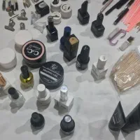 فروش لوازم کامل ناخن به دلیل مهاجرت|آرایشگاه و سالن‌های زیبایی|میاندوآب, |دیوار
