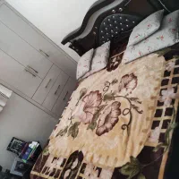 تخت و پاتختی و خوشخواب