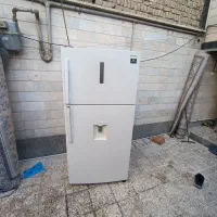 یخچال سالم ساید گرفتم دارم مفروشم