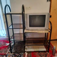 تلویزیون مدل LG همراه با میز