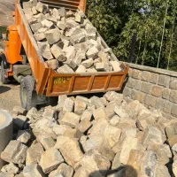 حمل سنگ پی و مالون بادامی مخلوط زنبیل آجر شن شسته|عمدهفروشی|ارومیه, |دیوار