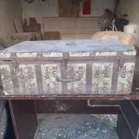 چمدان قدیمی