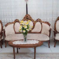 مبل سلطنتی ۹نفره به همراه میز وسط و عسلی در حد نو