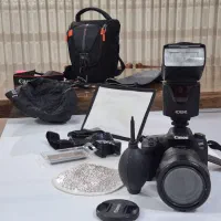 دوربین کنون D77