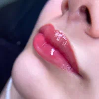 میکروبلیدیگ ابرو و شیدینگ لب