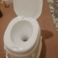 توالت فرنگی در حد نو