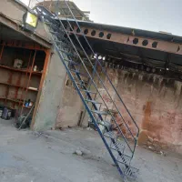 پله آهنی بدون زنگ زدگی رنگ شده سالم|مصالح و تجهیزات ساختمان|هشتگرد, شهرک اقدسیه|دیوار