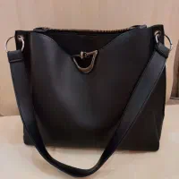 تهدادی کیف زنانه دستی رو دوشی ورنی مشکی قهوه ای