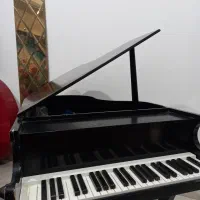 پیانو  دکور|پیانو، کیبورد، آکاردئون|طبس, |دیوار