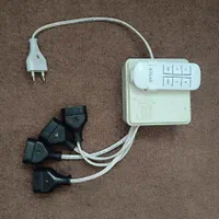 کنترل از راه دور چراغ و وسایل صوتی