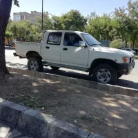 تویوتا هایلوکس دوکابین