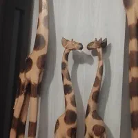 زرافه ۴ عدد .چوب بامبو. اندونزی