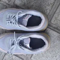 کفش سایز ۳۷