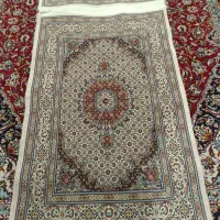 یه جفت فرش دستباف