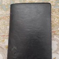 یک کیف مدارک حوالی پل شهرک بهشتی پیدا شده