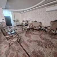 مبلمان ۷ نفره و میزناهارخوری ۶ نفره کاملا سالم